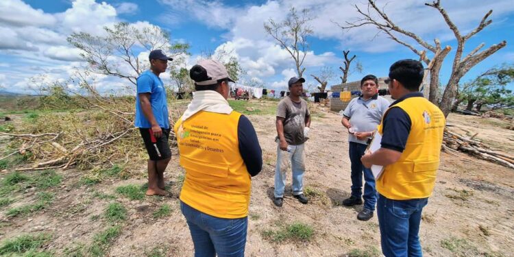 Autoridades de Protección Civil llaman a mantenerse alerta ante posible formación de dos ciclones tropicales