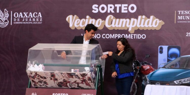 Ayuntamiento de Oaxaca de Juárez premia a contribuyentes cumplidos con sorteo “Vecino Cumplido”