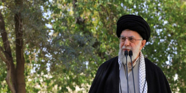 Jameneí advierte de “daño irreparable” a EE.UU. si interviene en conflicto entre Irán e Israel