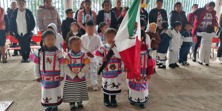 Profesores de la Sección 22 en la Región Mazateca se preparan para clausuras escolares 2024-2025