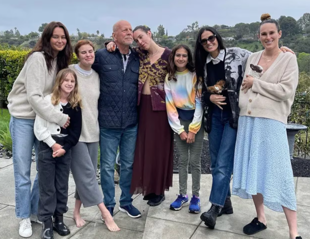 Bruce Willis enfrenta grave deterioro por demencia frontotemporal; ya no puede hablar ni caminar, según reportes recientes