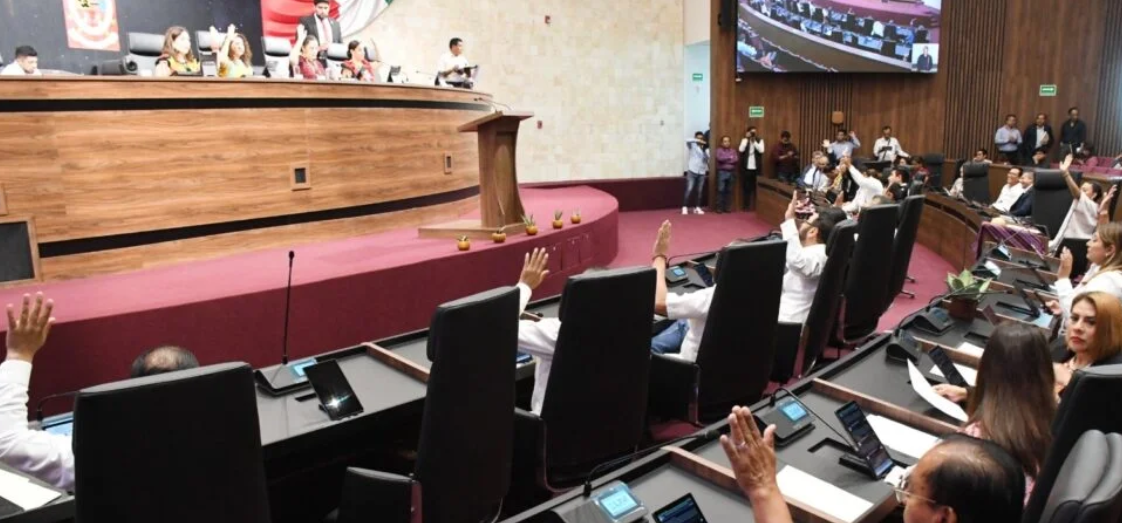 ?️ Congreso de Oaxaca impulsa mejoras en infraestructura, tránsito y salud escolar
