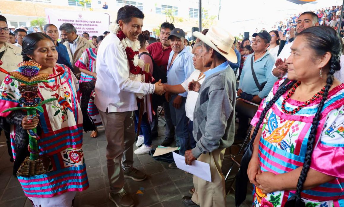 Salomón Jara impulsa desarrollo de Huautla de Jiménez con inversión de más de 75 millones de pesos