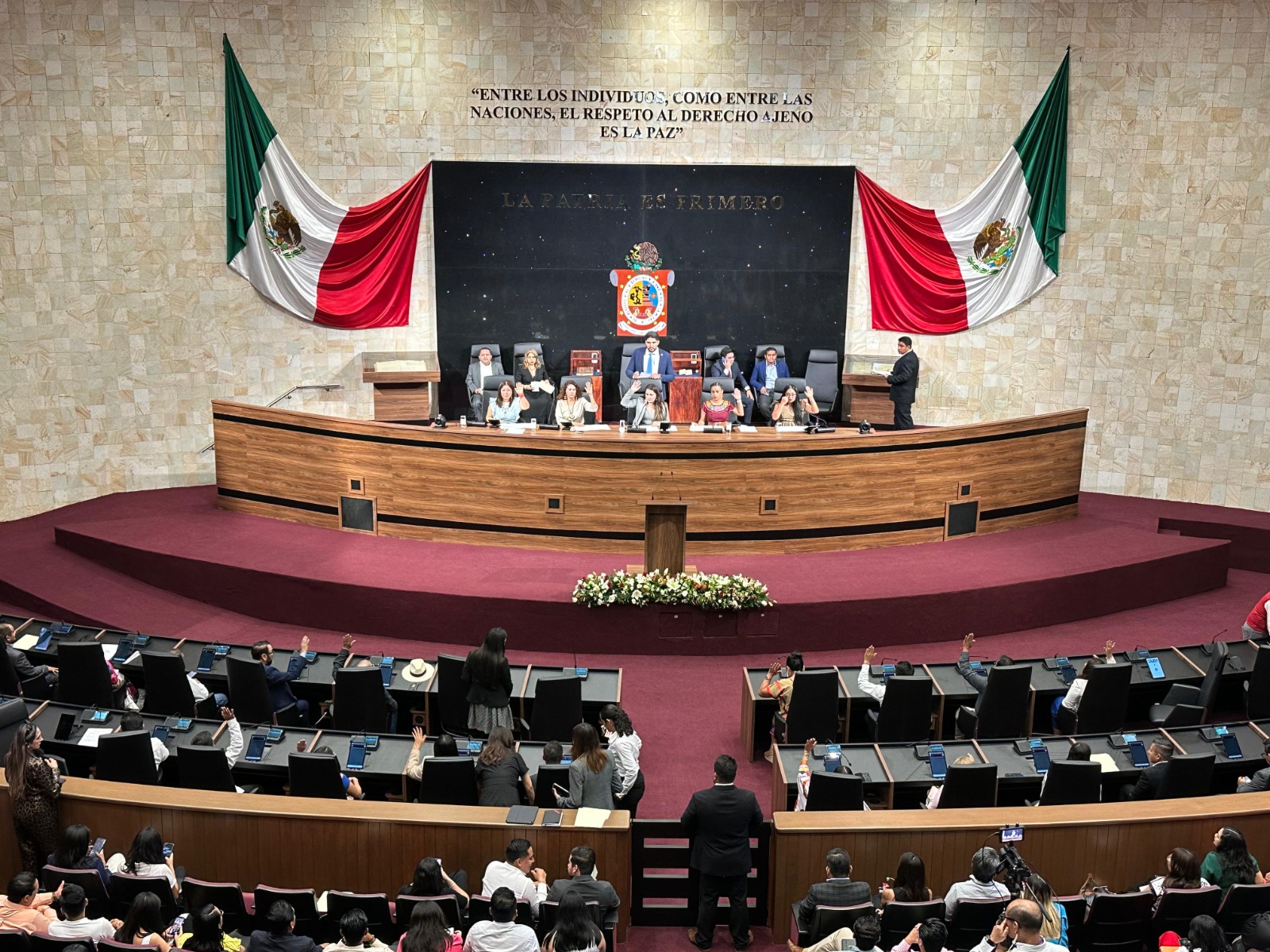 Parlamento avala tres exhortos en materia de protección civil ante fenómenos naturales, prohibición del maltrato animal y migración de retorno