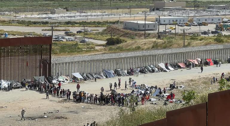 Más de 2 mil oaxaqueños fueron deportados desde EE.UU. entre marzo y mayo