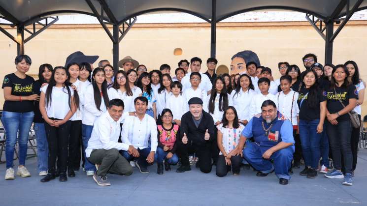 Rubén Blades conmueve Oaxaca: encuentro íntimo y concierto histórico en la Guelaguetza 2025