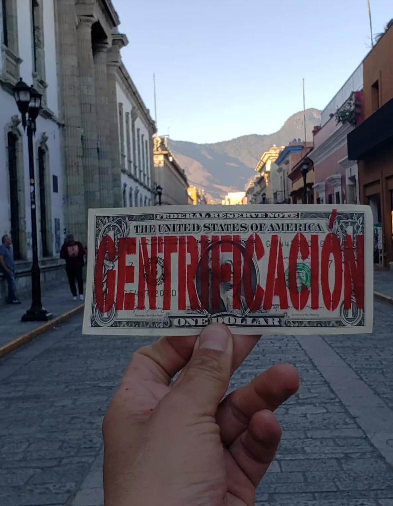 “Dólares, mezcal y TikTok: la otra cara de la migración extranjera en Oaxaca”