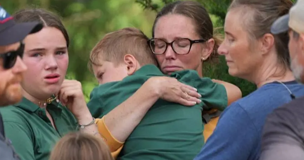 ? Tragedia en escuela católica de Minneapolis: 2 niños murieron y 17 personas resultaron heridas en un tiroteo