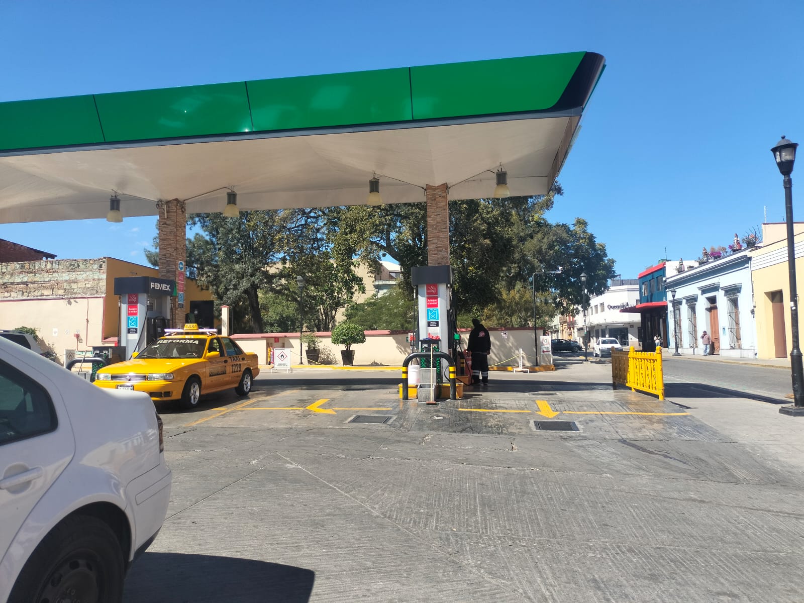 Gasolina hoy en Oaxaca: los precios que te harán pensar dos veces antes de prender el carro