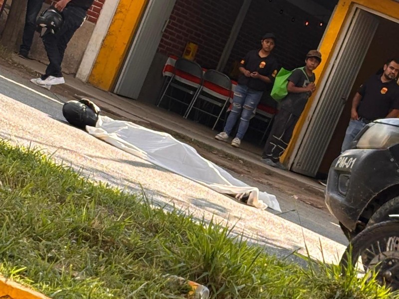 Tragedia en Oaxaca: Mujer muere en choque entre motocicleta y BinniBus