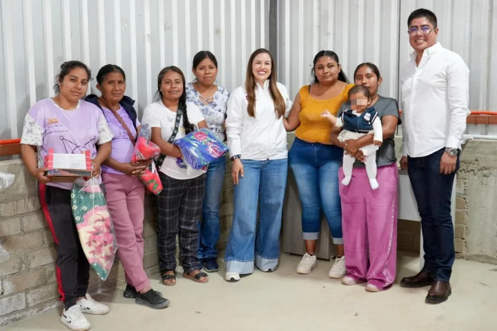 DIF Municipal de Oaxaca de Juárez lleva “Cobijando Corazones” a Santa Rosa Panzacola