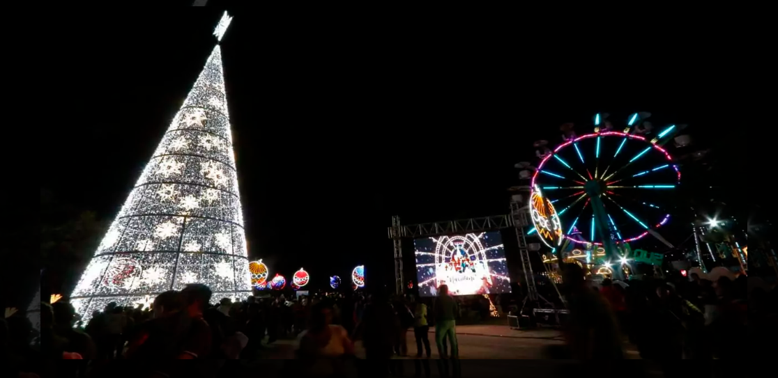 Más de 20 mil personas inauguran el Festival Navideño en el Parque Primavera Oaxaqueña