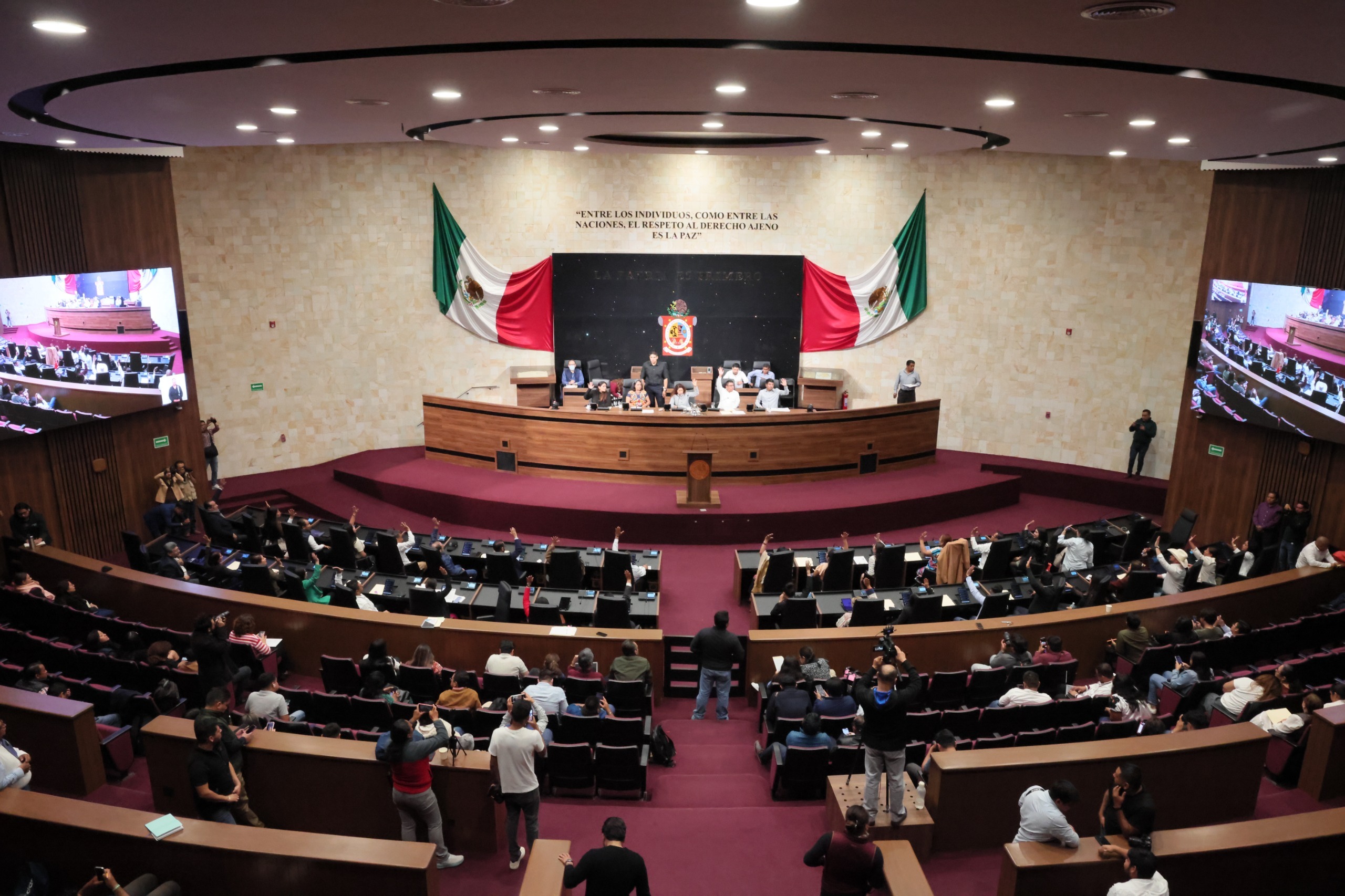 Congreso del Estado aprueba emitir la convocatoria del XXIV Certamen Estatal y Nacional de Oratoria “Licenciado Benito Juárez García, 2026”